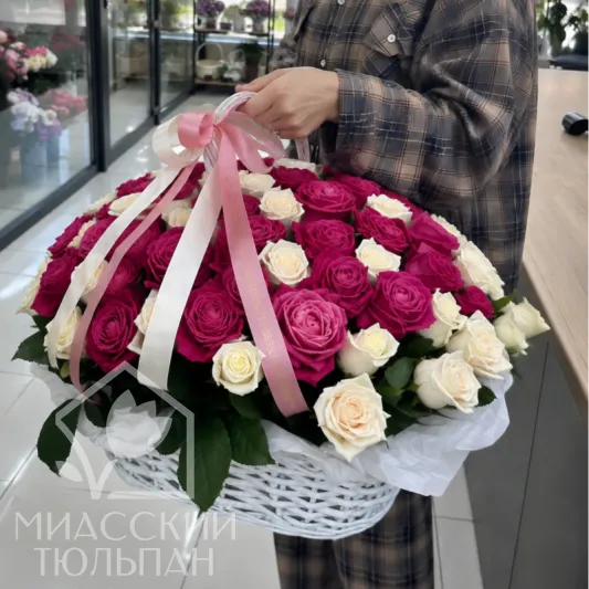 🩷Корзина &laquo;101 роза &mdash; Малиновое признание&raquo;