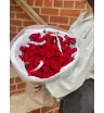 Букет красных пионовидных роз