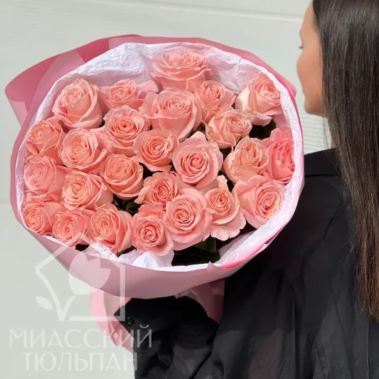 25 нежных роз Saida