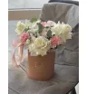 Нежная коробочка с розой, статичны и эвкалиптом