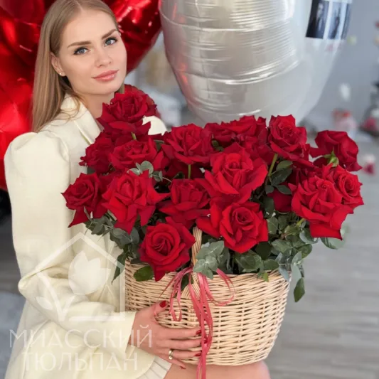 Роскошная композиция французских роз
