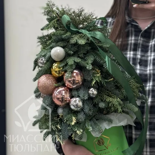 Елочка в шляпной коробке премиум 