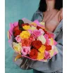 Букет разноцветных роз 25 шт