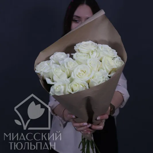 Букет из белых роз 15 шт
